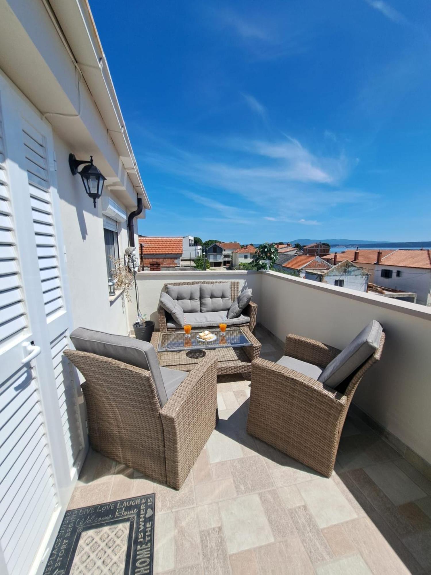 Apartman Lucia Posedarje Exteriér fotografie