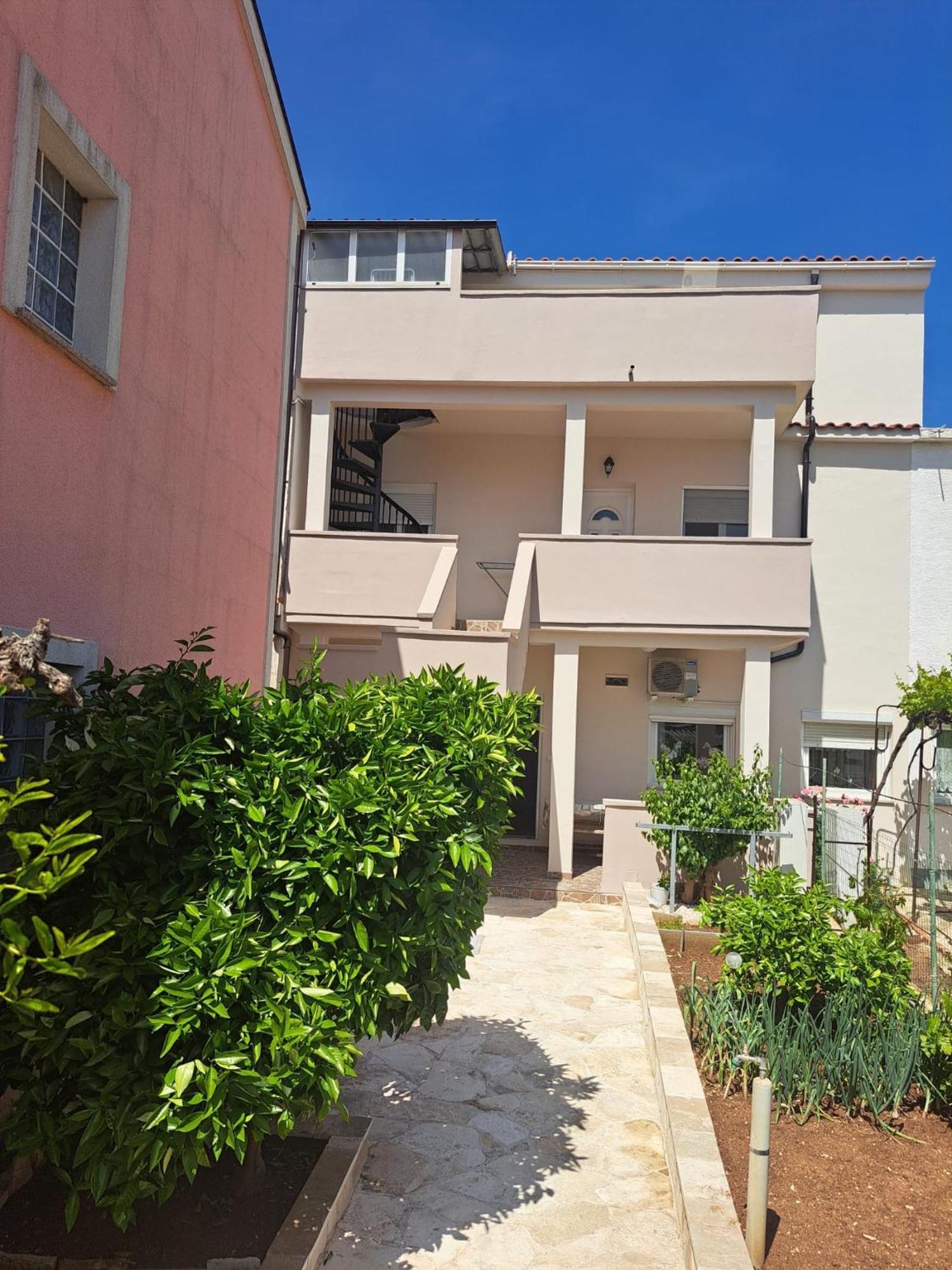 Apartman Lucia Posedarje Exteriér fotografie